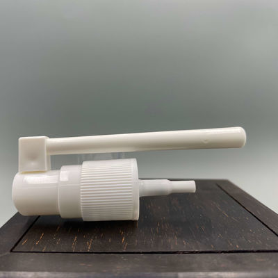 20 410 สีขาว Pp พลาสติก Fine Mist Sprayer Nozzles ช่องปาก 360 องศา Rotation Nasal